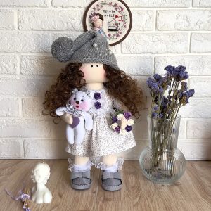 عروسک روسی دختر با لباس طوسی گلدار