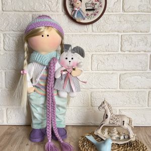 عروسک روسی دختر با لباس رنگی رنگی