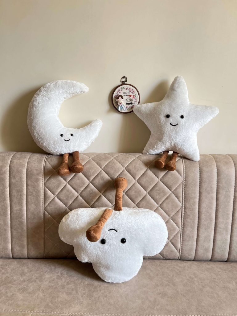 کوسن ابر ماه ستاره