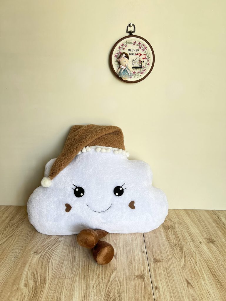 کوسن ابر خوابالو